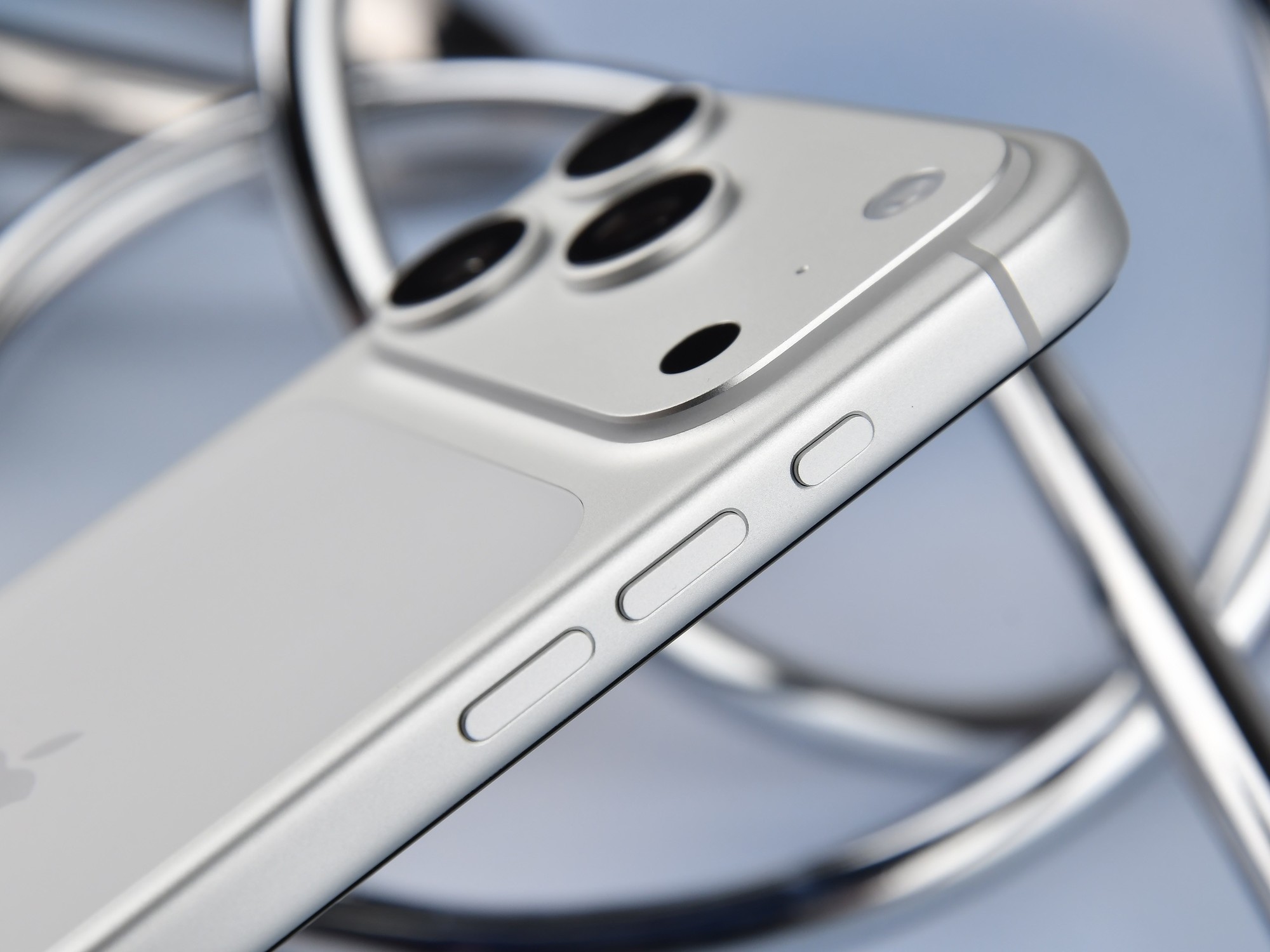 iPhone 17 Pro首发上手:专业影像创作者的视频利器