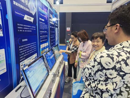 AI���ܴ󽡿���������������2025���ʵ���������