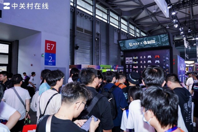 ZOL携25家品牌“力场全开”打造ChinaJoy最strong舞台！
