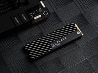 加装散热片的WD_BLACK SN750 SSD怎么样?