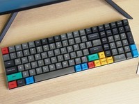  Compact full size mechanical keyboard experience: PBT keycap+programmable