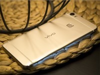 ܹ vivo Xplay5콢