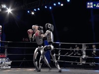 杭州上演机甲格斗擂台赛