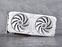 VASTARMOR Radeon RX 9070 GREϽɫײ⣺Լ۱ȳԽRTX 5070