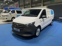 新款奔驰威霆EV亮相:381km续航 12.1秒加速