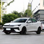 二十万以内,五座掀背轿车的推荐来了,具体是思皓曜,凌渡,还有UNI-V智电iDD这几款,那么究竟谁更具备值得被选购入手的特质呢 ?