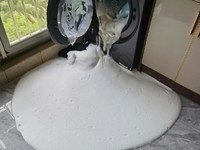 手洗与机洗哪个更干净?妈妈的坚持与年轻人的选择