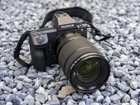 买就送高速存储卡及原厂电池 富士GFX100 II仅售53900元