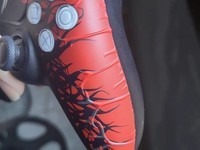 PS5手柄贴纸异常肿胀引发热议