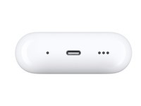 Mark Gurman透露所有AirPods将随iPhone15改为USB-C充电口