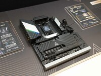 MSI΢��Я����ذ���Ʒ��չCES2026��ȫ��MAX�ͺ����壬ʵ��AMDȫ����