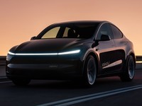 ����Ϊ��˹���з�5G����оƬ����Robotaxi