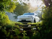 ȫ���ʽ�M7���У���������327km���������Ӽ�
