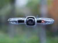 大疆DJI Neo 2发布:掌上起降、全向避障的智能跟拍无人机
