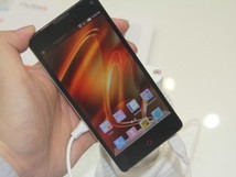 强拍小牛 LTE版nubia Z5S mini现身MWC