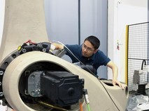 专访美的蓝橙实验室团队：引领高端重载机器人技术革新