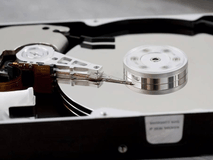 【秒懂知识库】20TB只要3000元!机械硬盘的好处你不懂