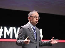 华为云CTO张宇昕:以系统性创新构建电信行业智能云底座