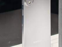 三星Flip7真机曝光 S25为新机让路跌至谷底价星粉直呼按打买!