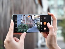 《羊了个羊》爆火 创始人母校制作展牌宣传