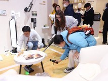MOVA AWE 2025引领智能清洁革命，三大旗舰吸尘器亮相引爆全场