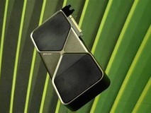 NVIDIA RTX 5090公版显卡二手价格持续回落