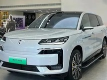 腾势N9对比理想L9:商务与居家的抉择