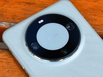 价格相差1100元该选谁 Mate 60 Pro对比小米13 Pro
