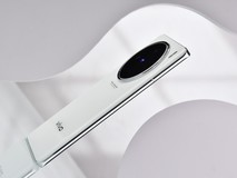 vivo X100、小米14 Pro拍照对比,拍太阳差距这么大?