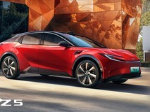 每日车圈新鲜事:全新长安UNI-V官宣|领克10 EM-P官宣|新一代奥迪Q3正式官宣