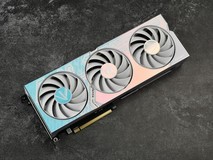 iGame RTX 4070 SUPER Ultra图赏 波普风大家庭