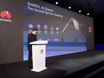 共筑AI智能眼镜生态 闪极AI拍拍镜亮相MWC2025华为展区