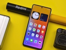 百瓦快充配7000毫安电池，REDMI新机堪称小型充电站