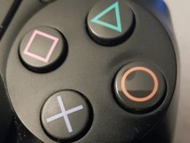 《艾尔登法环》一年后 手柄按键都磨损了!