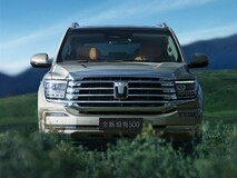 坦克500燃油版上市,售价35.5万元,硬派越野性能升级