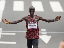 华为与基普乔格跑团同框释出重磅信号,专业跑表市场格局生变在即