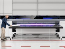 佳能推出搭载独特UVgel凝胶技术的3.4米幅面彩浪XL系列