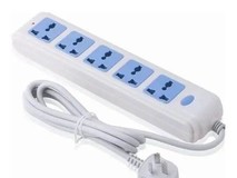 警惕家中万能插座隐患,及时更换防火灾风险