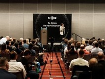 韶音CES 2026新品发布:OpenFit Pro推出开放式滤噪新方案