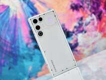 红魔 11 AIR美图欣赏:透明美学的轻薄电竞旗舰