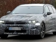全新宝马5系旅行版测试车曝光,2027年发布