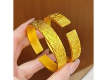 199元购牡丹花双喜开口手镯,还赠精美礼盒!