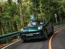 欧拉5敦煌绿限定版上市:99台售罄,配置升级不涨价,侯明昊见证真实共创