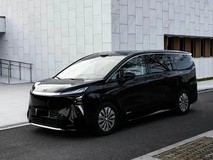 黑武士MPV实车曝光:5.26米巨无霸配空悬+插混双电机