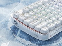 摩天手三模水晶键盘204元