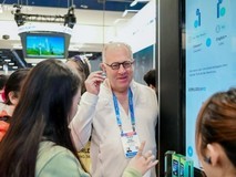 从“工具”到“伙伴”,时空壶W4以双核心技术革新CES跨语言沟通体验