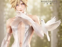 灵猫工作室预售FF7克劳德长裙造型手办,致敬经典角色神韵
