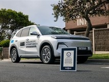 吉利银河星舰7 EM-i创纪录:实测百公里油耗3.83升,揽获吉尼斯世界纪录