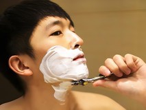 为什么懂行的男人都在用手动剃须刀？这几个硬核优势，越用越上头