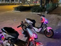 雅迪X5电动摩托车体验:智能安全好骑的城市通勤之选
